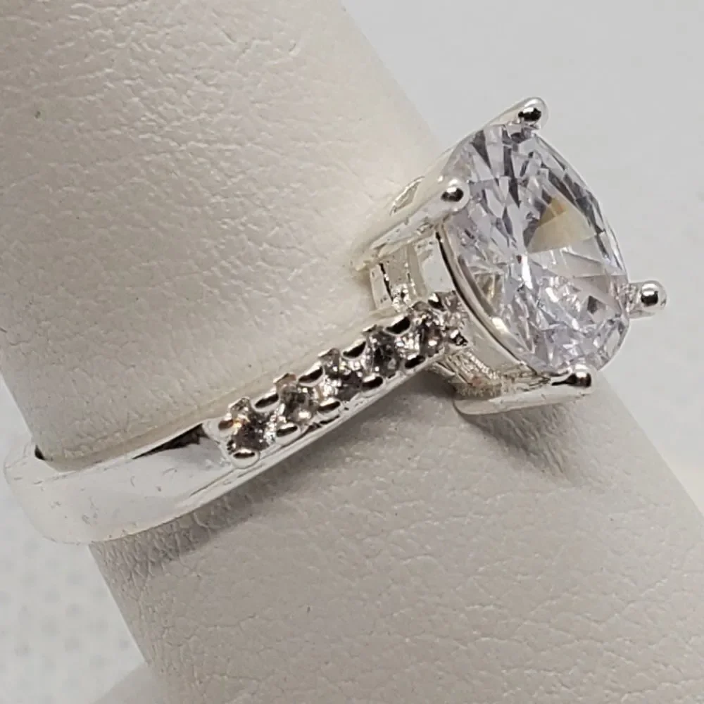 Silver Tone Rhinestone Ring (8)